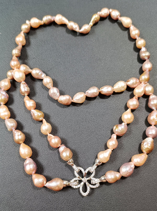 Double Circles Baby baroques Pearls Necklace